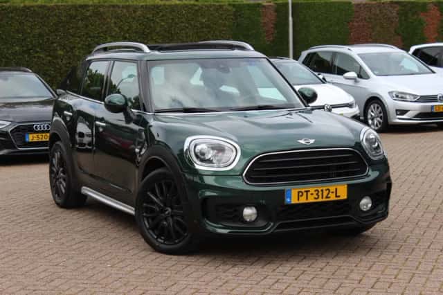 MINI Countryman (2017) thumbnail 1
