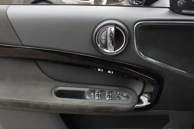 MINI Countryman (2017) thumbnail 36