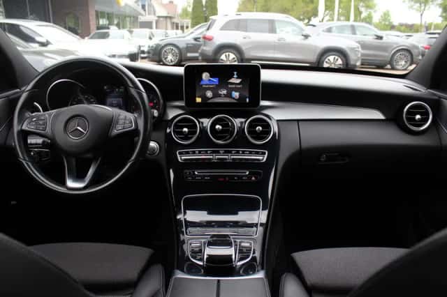 Mercedes-Benz C-Klasse (2015) thumbnail 2