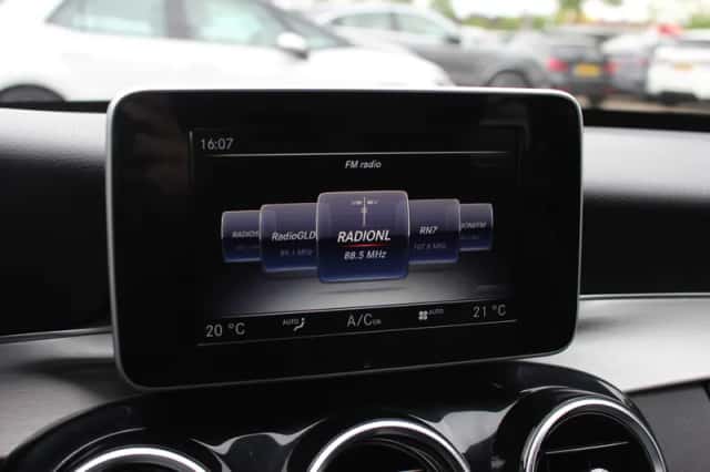 Mercedes-Benz C-Klasse (2015) thumbnail 21