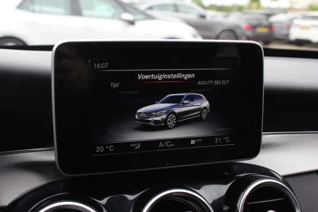 Mercedes-Benz C-Klasse (2015) thumbnail 23