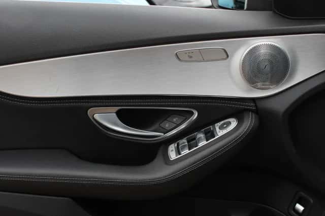 Mercedes-Benz C-Klasse (2015) thumbnail 31