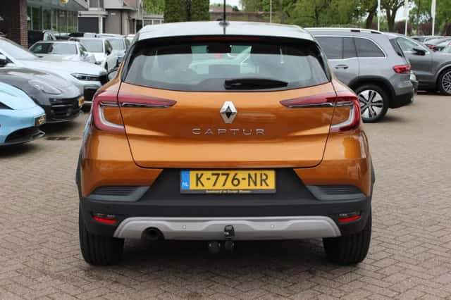 Renault Captur (2021) thumbnail 15