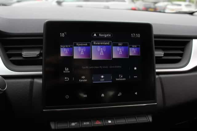 Renault Captur (2021) thumbnail 23