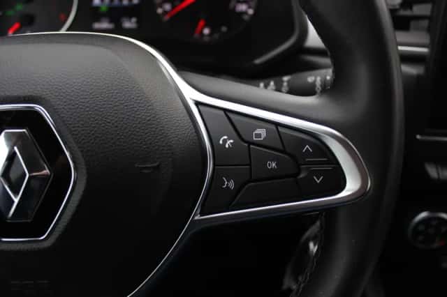 Renault Captur (2021) thumbnail 34