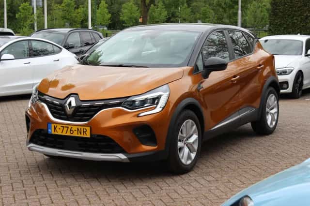 Renault Captur (2021) thumbnail 6