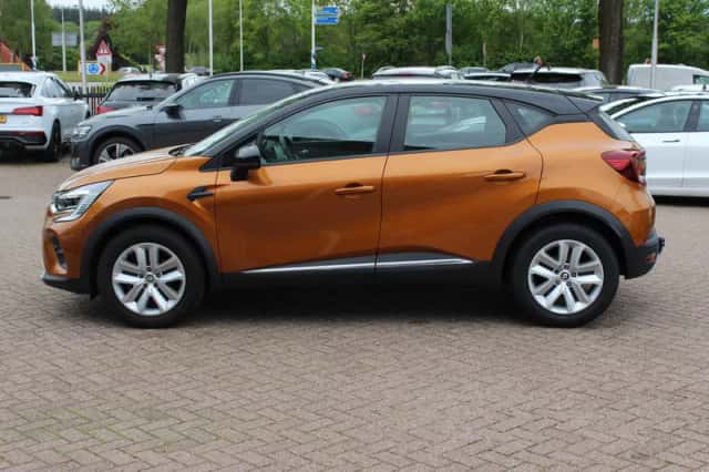 Renault Captur (2021) thumbnail 7