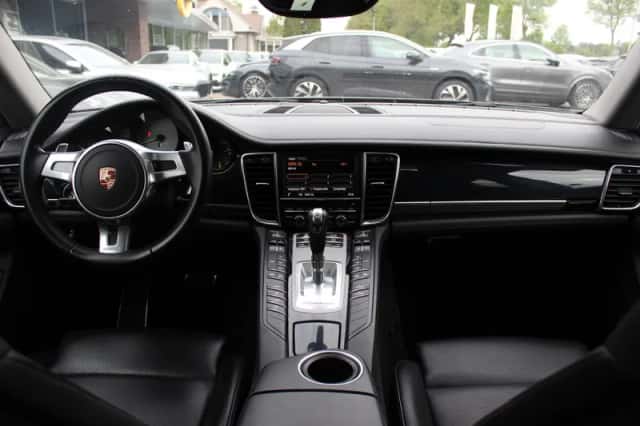 Porsche Panamera (2014) thumbnail 2