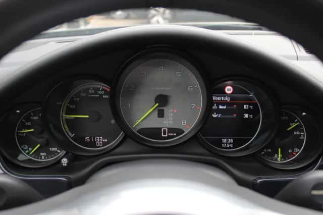Porsche Panamera (2014) thumbnail 18