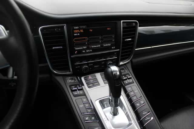 Porsche Panamera (2014) thumbnail 19