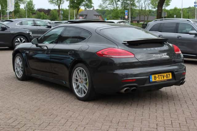 Porsche Panamera (2014) thumbnail 3