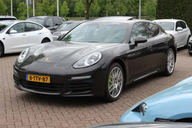 Porsche Panamera (2014) thumbnail 6