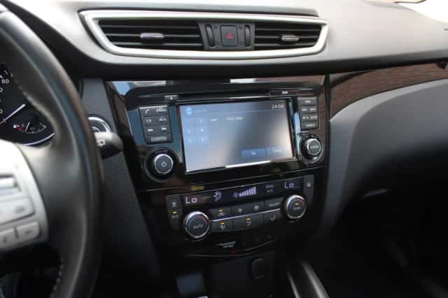Nissan Qashqai (2015) thumbnail 20