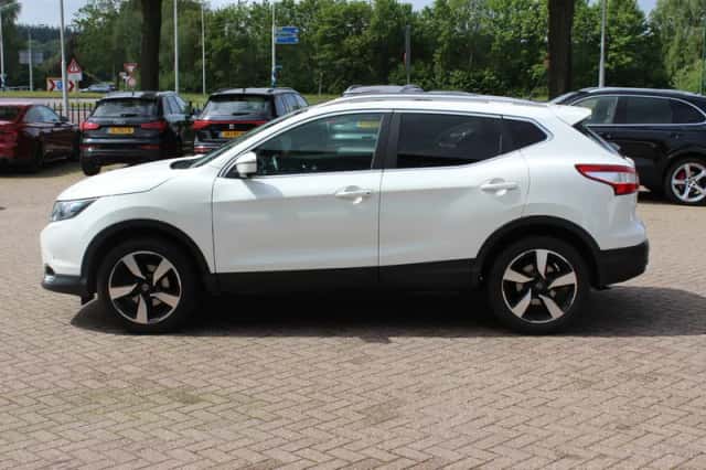 Nissan Qashqai (2015) thumbnail 7