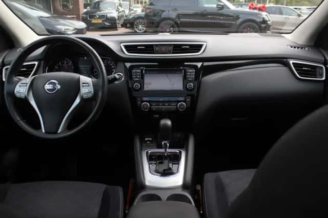 Nissan Qashqai (2016) thumbnail 2