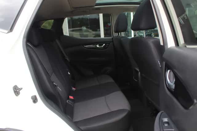 Nissan Qashqai (2016) thumbnail 7