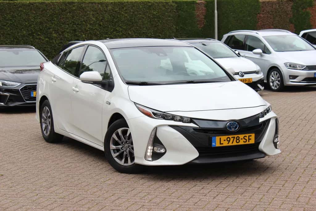 Toyota Prius (2019) — foto 1