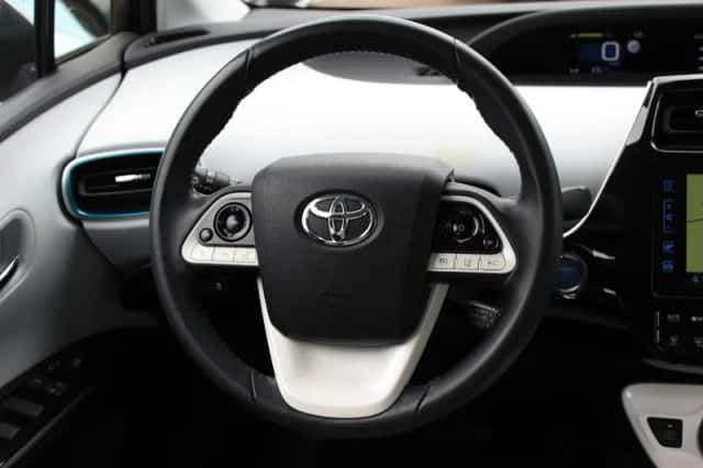 Toyota Prius (2019) thumbnail 18
