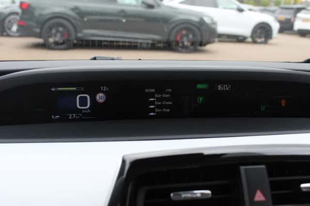 Toyota Prius (2019) thumbnail 19
