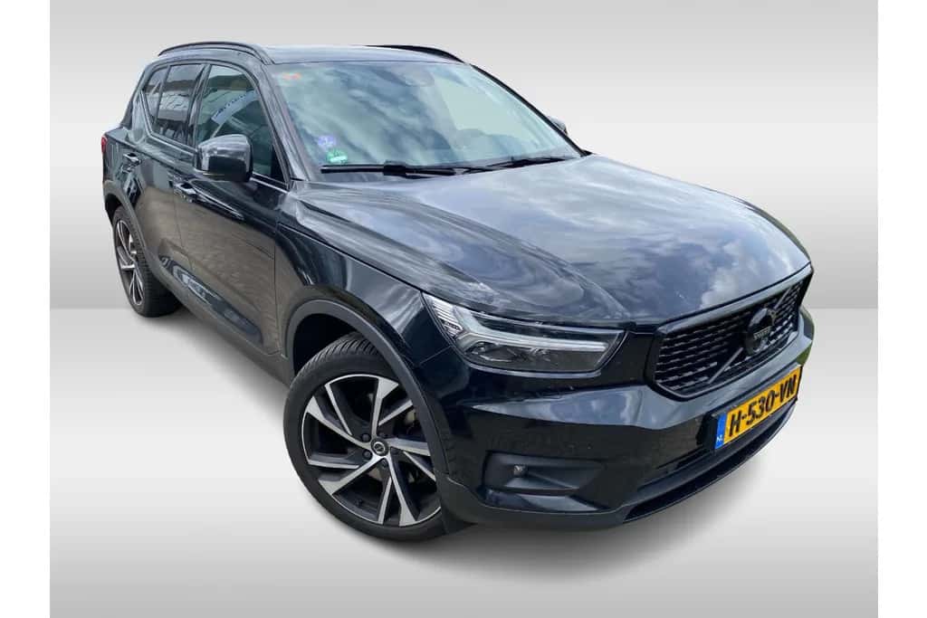 Volvo XC40 (2020) — foto 1