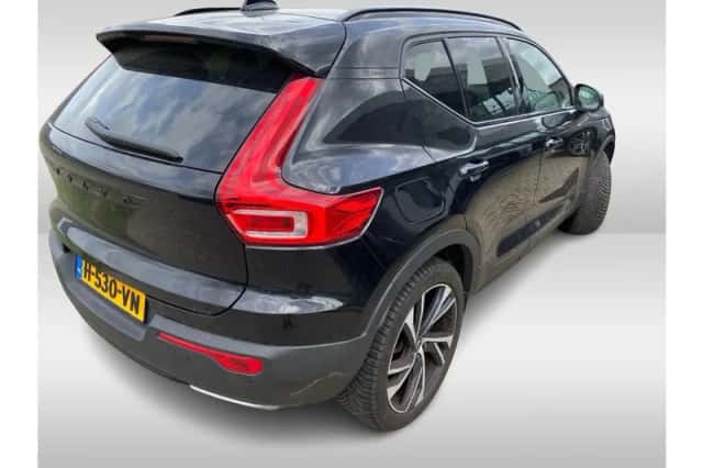 Volvo XC40 (2020) thumbnail 4