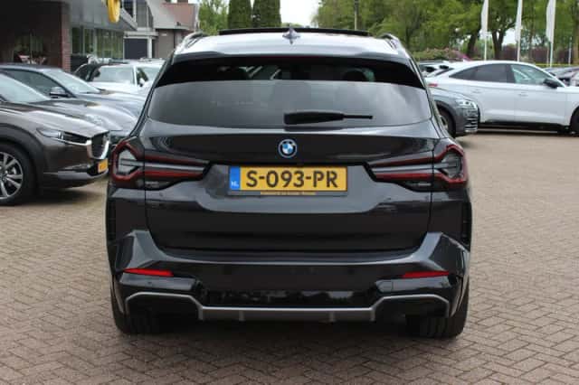 BMW iX3 (2023) thumbnail 16