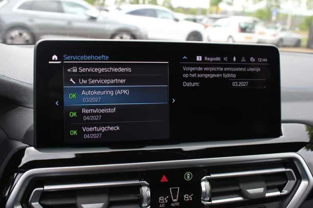 BMW iX3 (2023) thumbnail 24