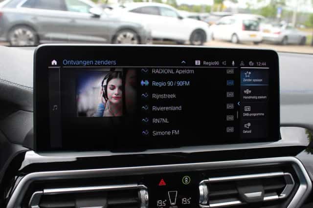 BMW iX3 (2023) thumbnail 26
