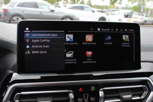 BMW iX3 (2023) thumbnail 28