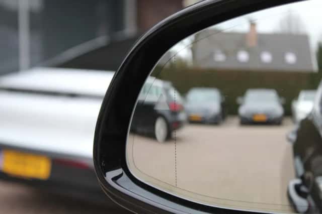 BMW iX3 (2023) thumbnail 37