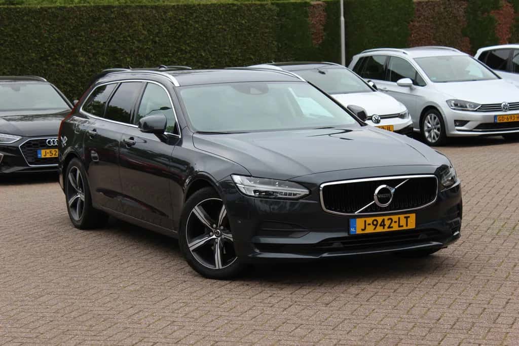 Volvo V90 (2017) — foto 1