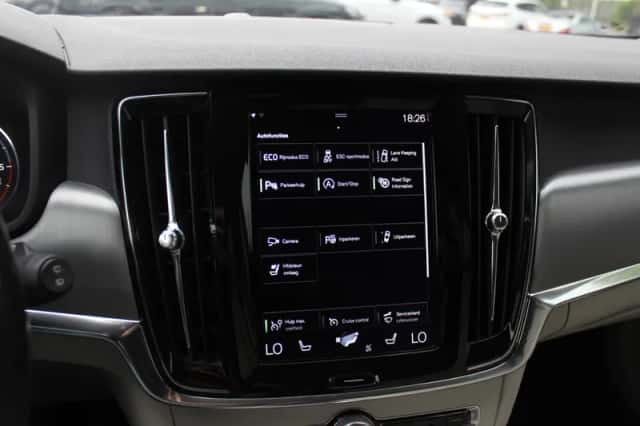 Volvo V90 (2017) thumbnail 23