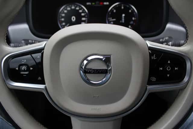Volvo V90 (2017) thumbnail 33