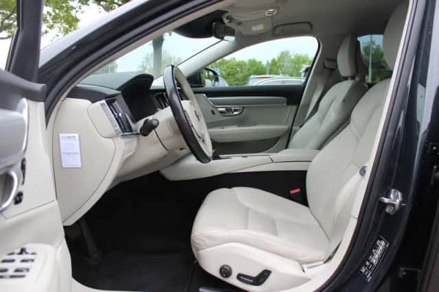 Volvo V90 (2017) thumbnail 9
