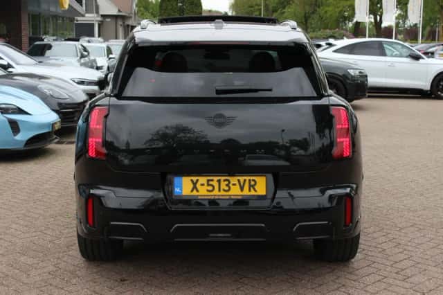 MINI Countryman (2024) thumbnail 16