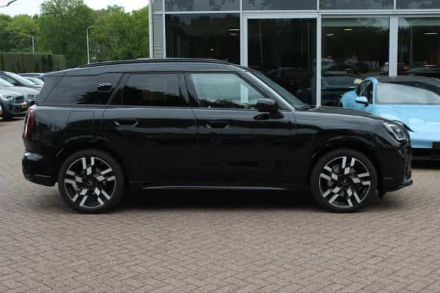 MINI Countryman (2024) thumbnail 5