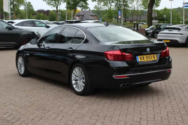 BMW 5-Serie (2017) thumbnail 3