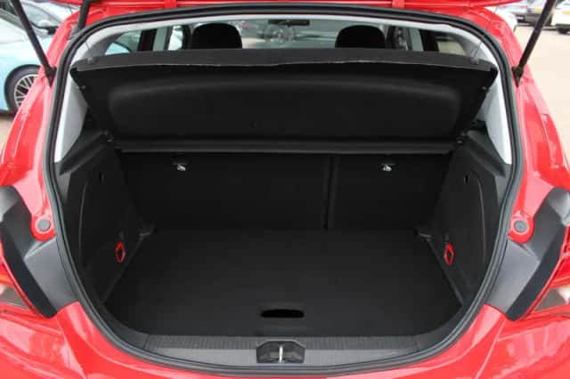 Opel Corsa (2016) thumbnail 16