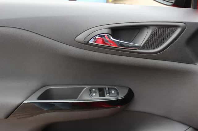 Opel Corsa (2016) thumbnail 28