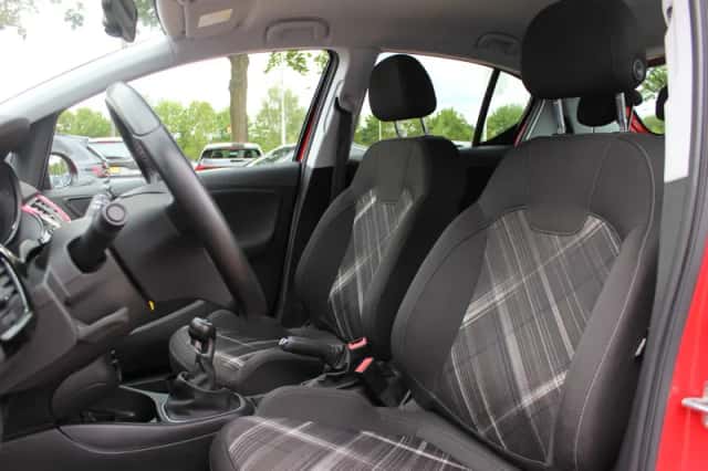 Opel Corsa (2016) thumbnail 4