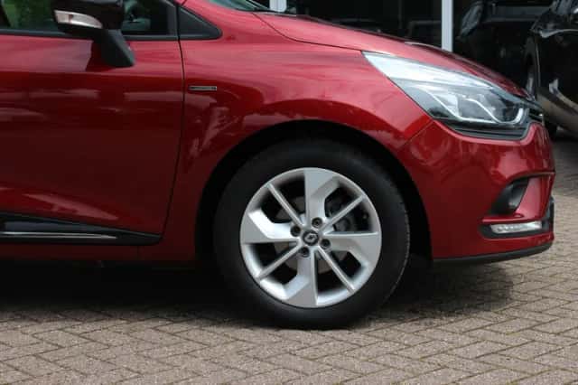 Renault Clio (2018) thumbnail 14