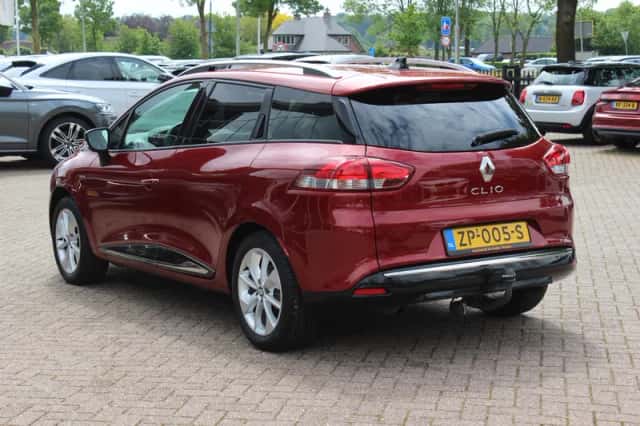 Renault Clio (2018) thumbnail 3