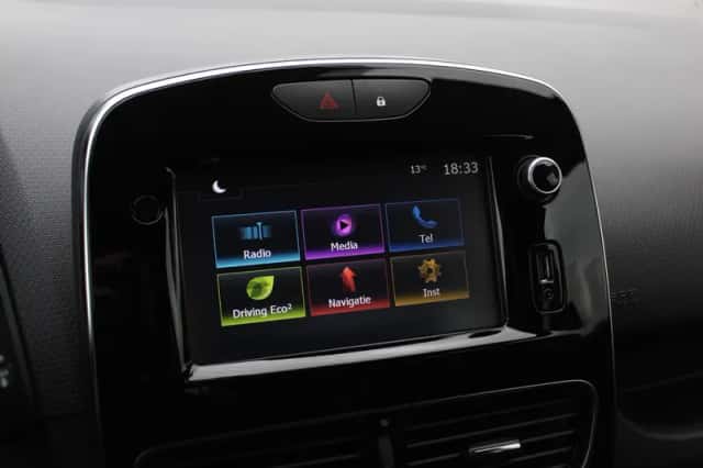 Renault Clio (2018) thumbnail 22