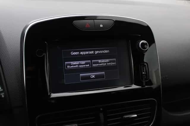 Renault Clio (2018) thumbnail 26