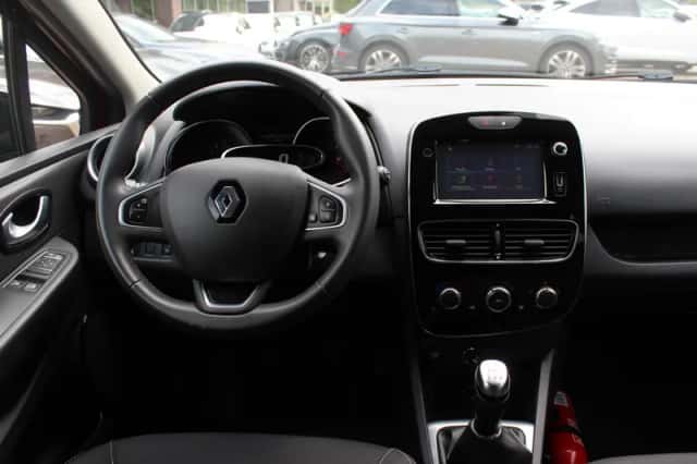 Renault Clio (2018) thumbnail 9