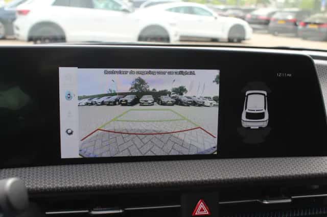 Kia EV6 (2022) thumbnail 14