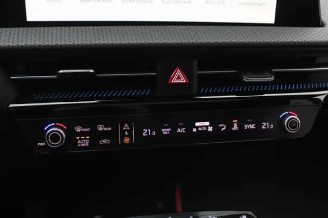 Kia EV6 (2022) thumbnail 16