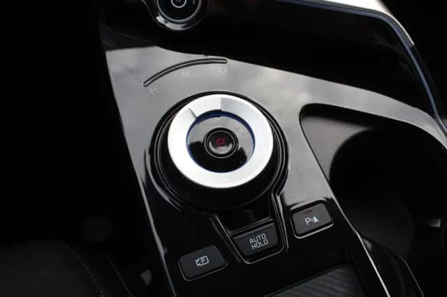 Kia EV6 (2022) thumbnail 18