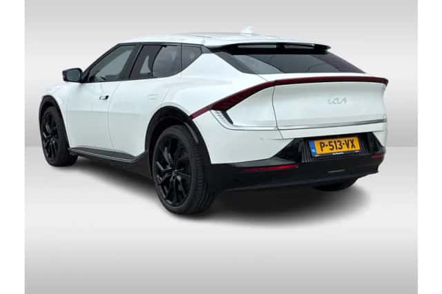 Kia EV6 (2022) thumbnail 5