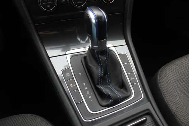 Volkswagen E-Golf (2018) thumbnail 14